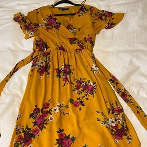 Midi yellow floral dress